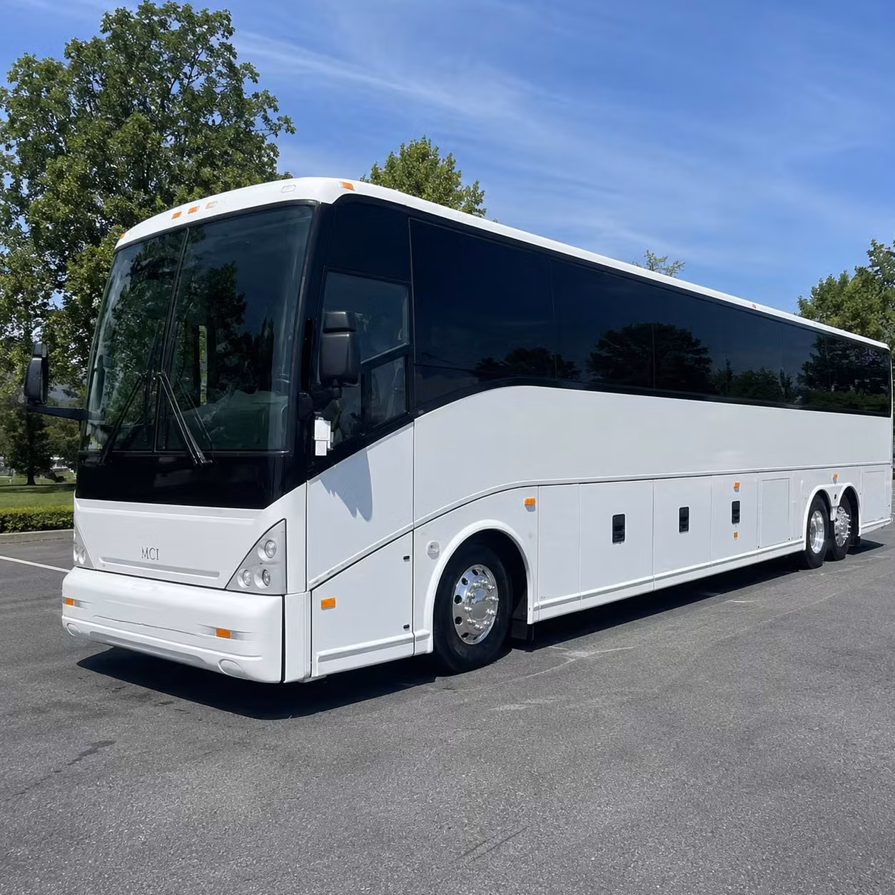bus rental options for everett trips