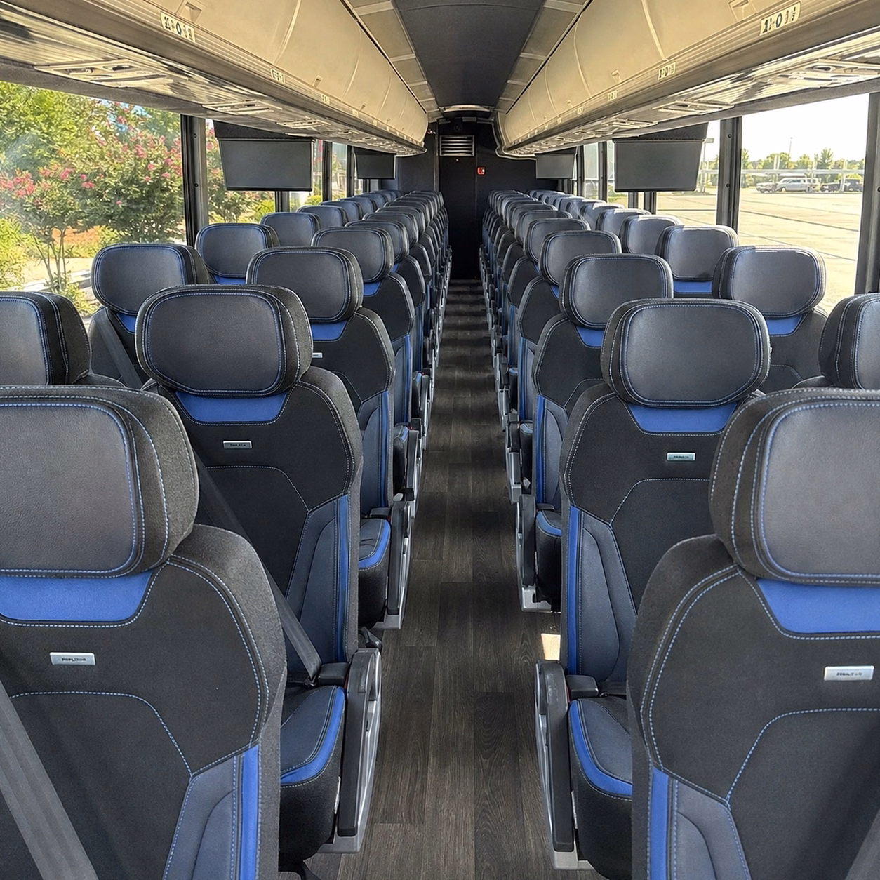 compare group transportation in everett in one search