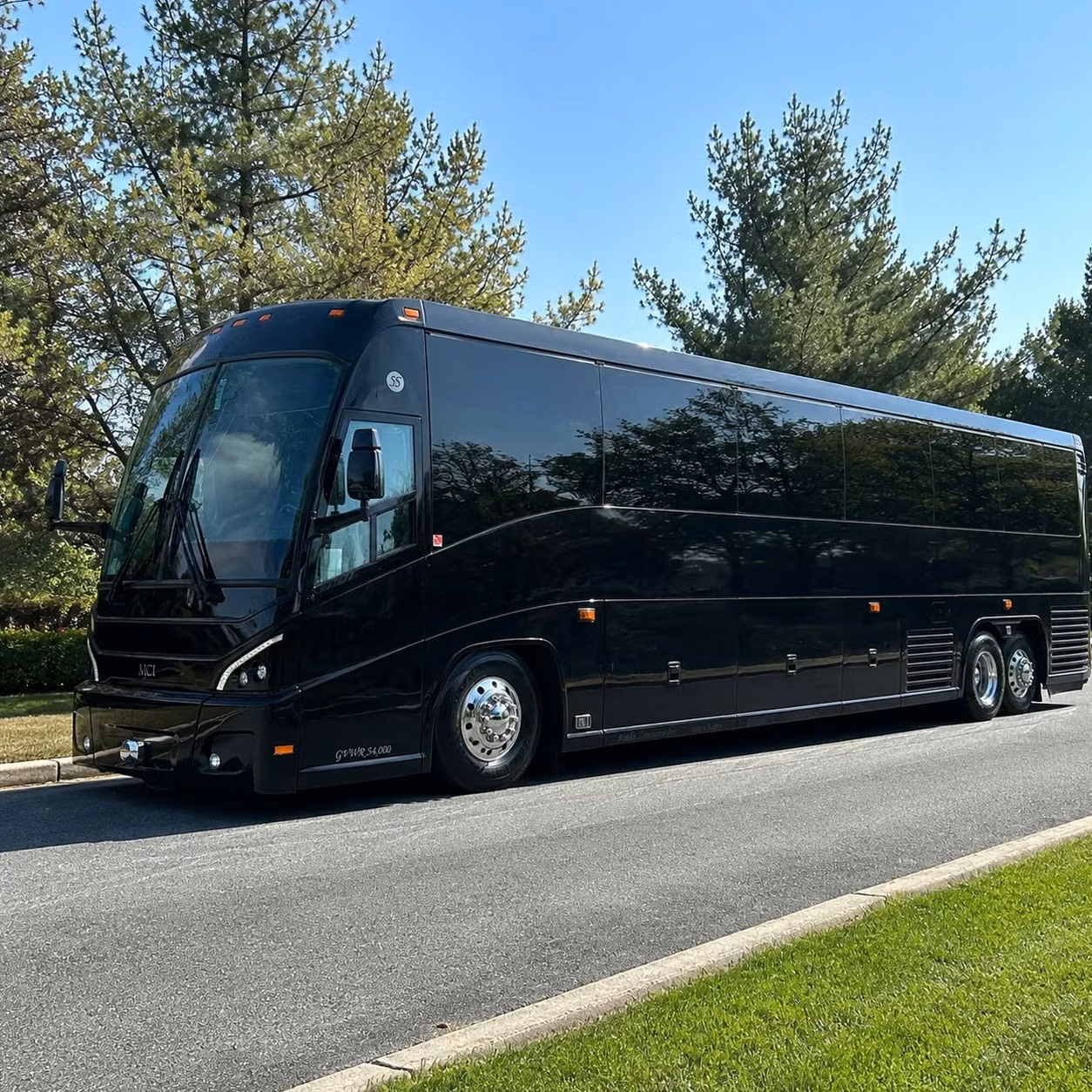 you can find and book employee transportation in everett and any nearby city